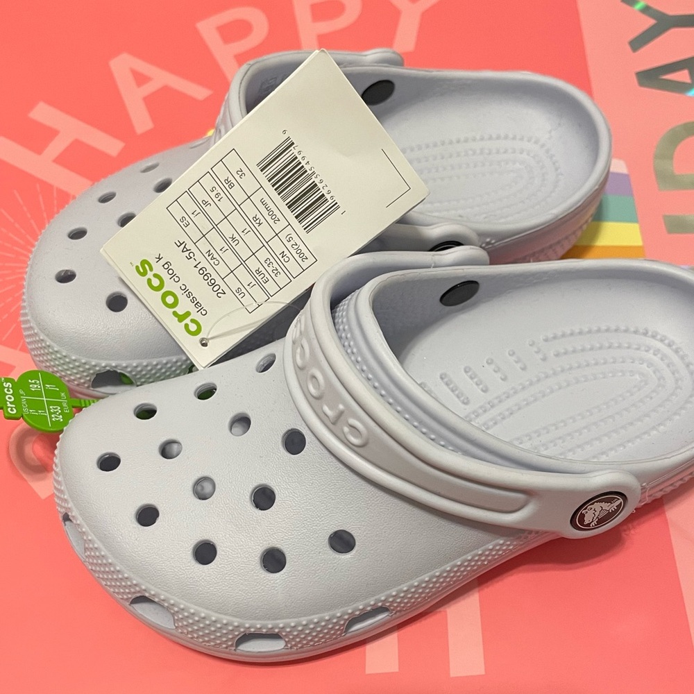 Crocs Kids Classic Clog - New, kids size J1